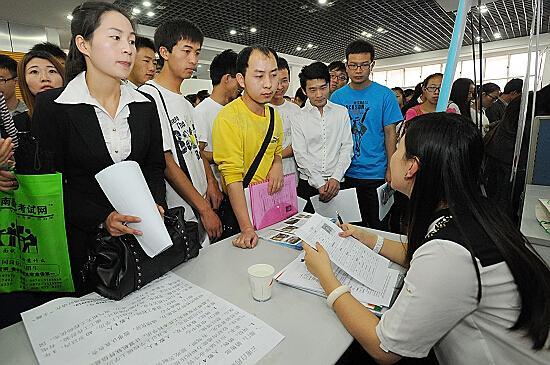 湖北嘉鱼招聘季，好工作机会等你来发现！